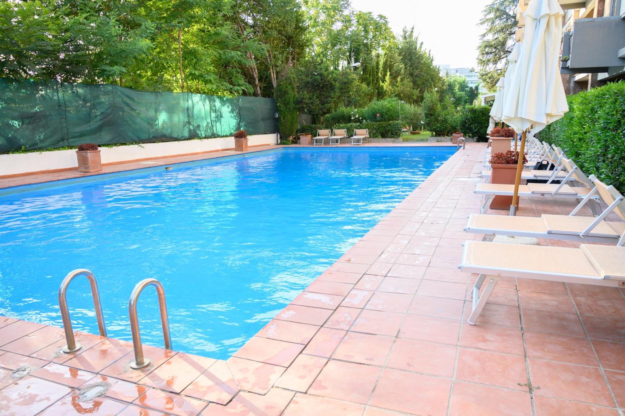 Laura Sweet Home Con Piscina Rome Exterior photo
