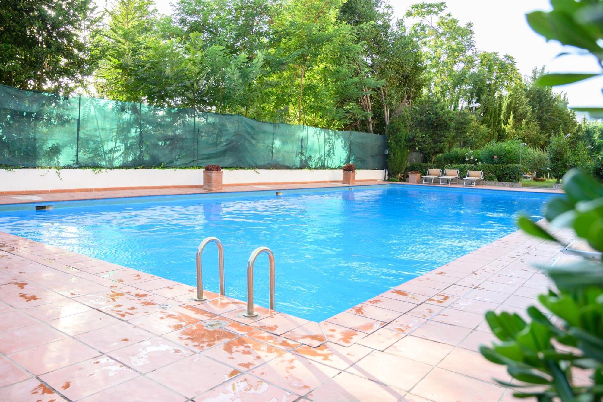 Laura Sweet Home Con Piscina Rome Exterior photo